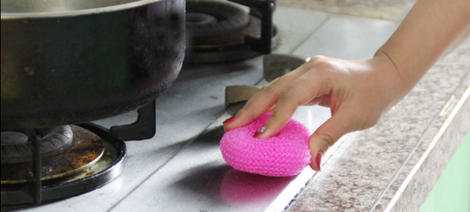 Ελικοειδής σφαίρα καθαρισμού δομών πλαστική που χρησιμοποιείται για τα πιάτα και τα κύπελλα πλύσης